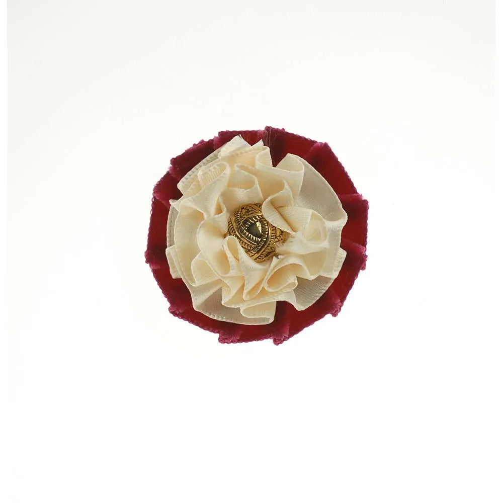 ShowQuest Newport Buttonhole